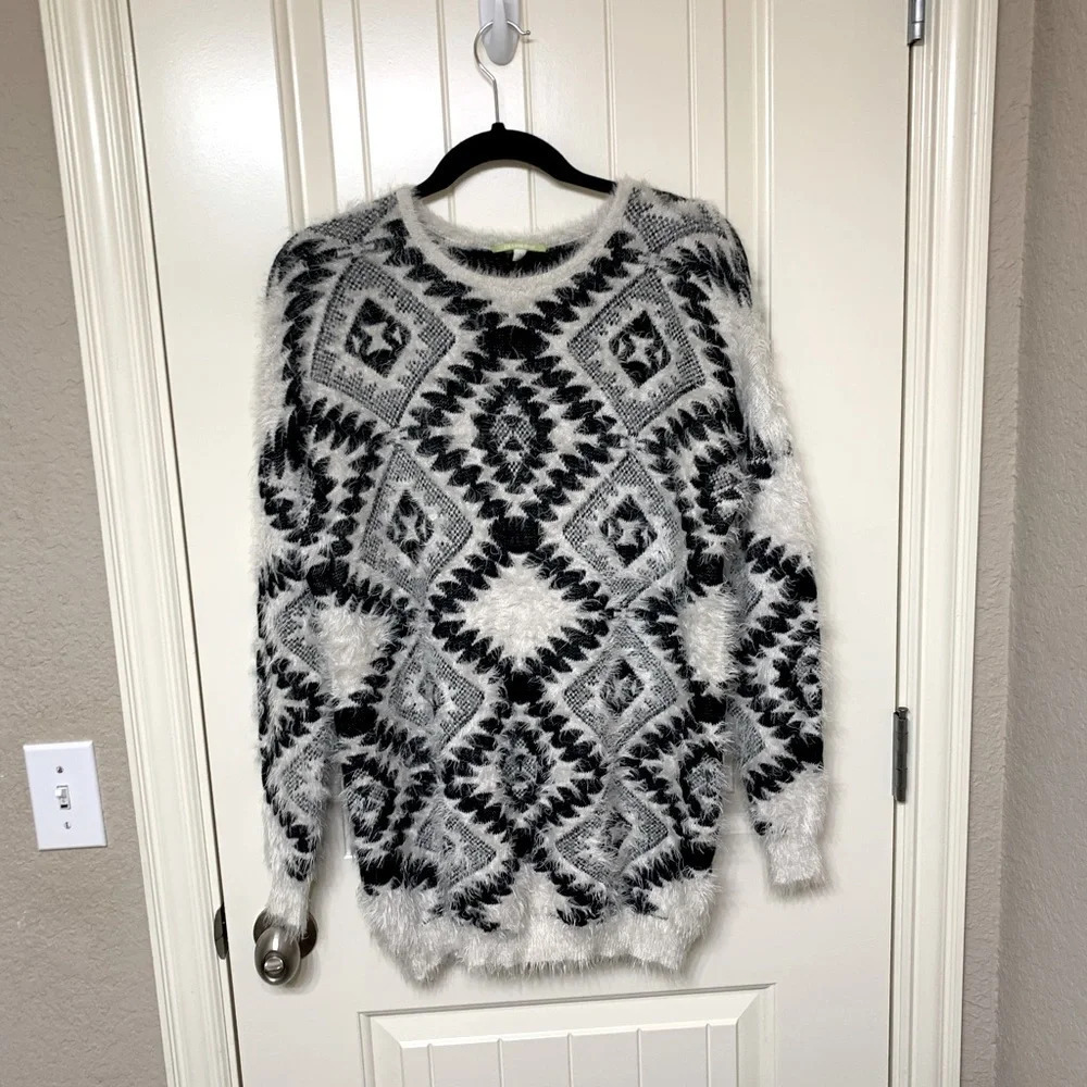 Gianni Bini Fluffy Sweater